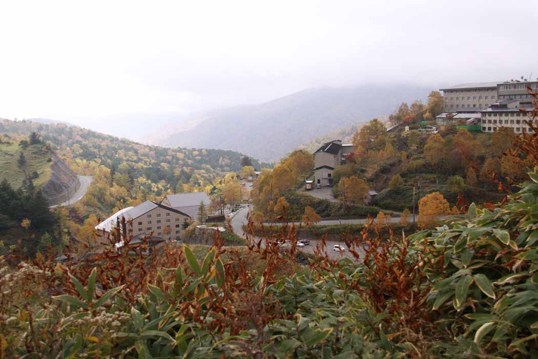 万座温泉の紅葉です　ここは群馬県ですが、志賀高原から池の平湿原に向かう途中立ち寄ったところです